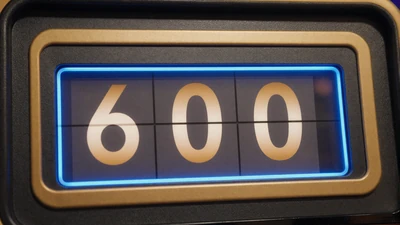 Gl&uuml;hender progressiver Jackpot-Z&auml;hler in Gold und Blau - Jackpot-Spiele bei Casea Casino